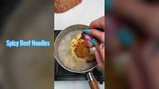 Baharatlı Dana Erişte Erişte 189g x 12 Fıçı