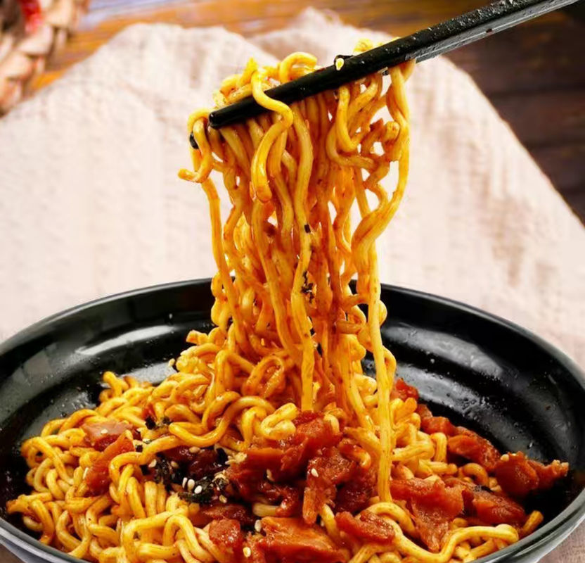 Sıcak Tavuk Tatlı Koreli Anlık Noodles OEM Koreli Tavuk Noodles